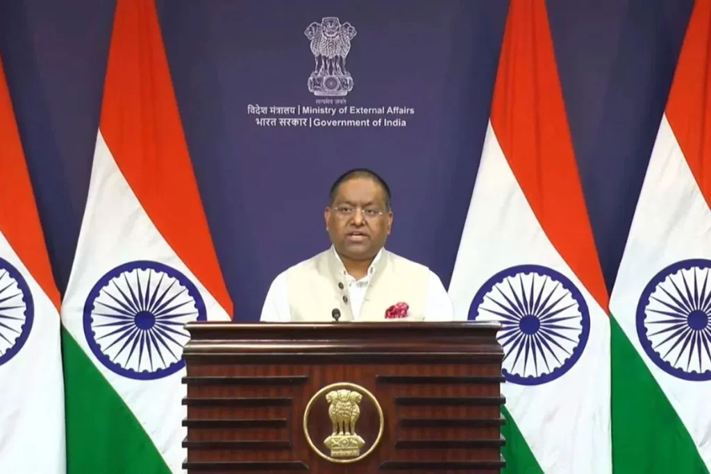 শেখ হাসিনাকে প্রত্যর্পণ চেয়ে পাঠানো আবেদন পর্যালোচনায়: ভারত